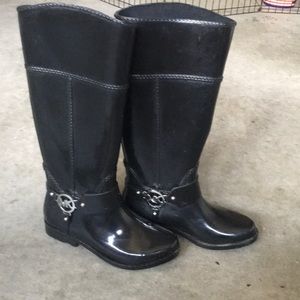 Rain boots